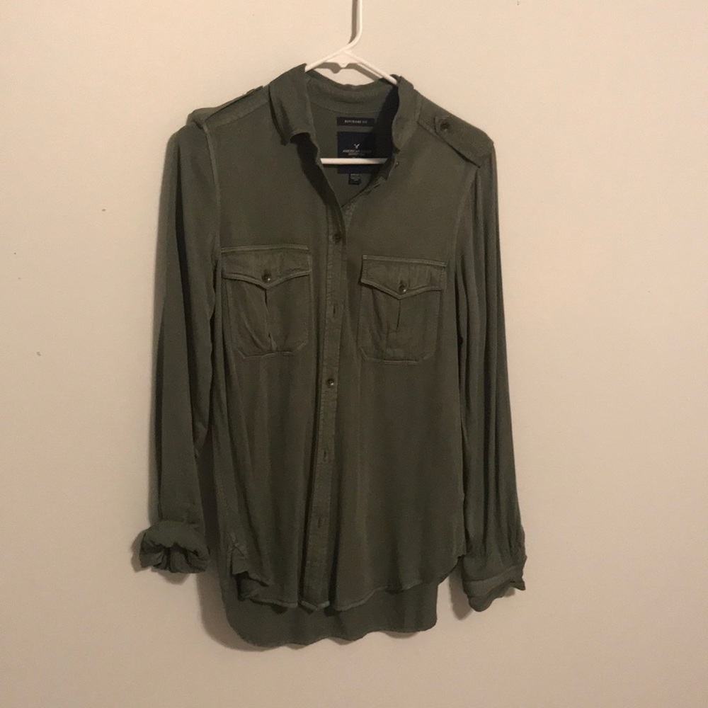 boyfriend style army green long sleeved top
